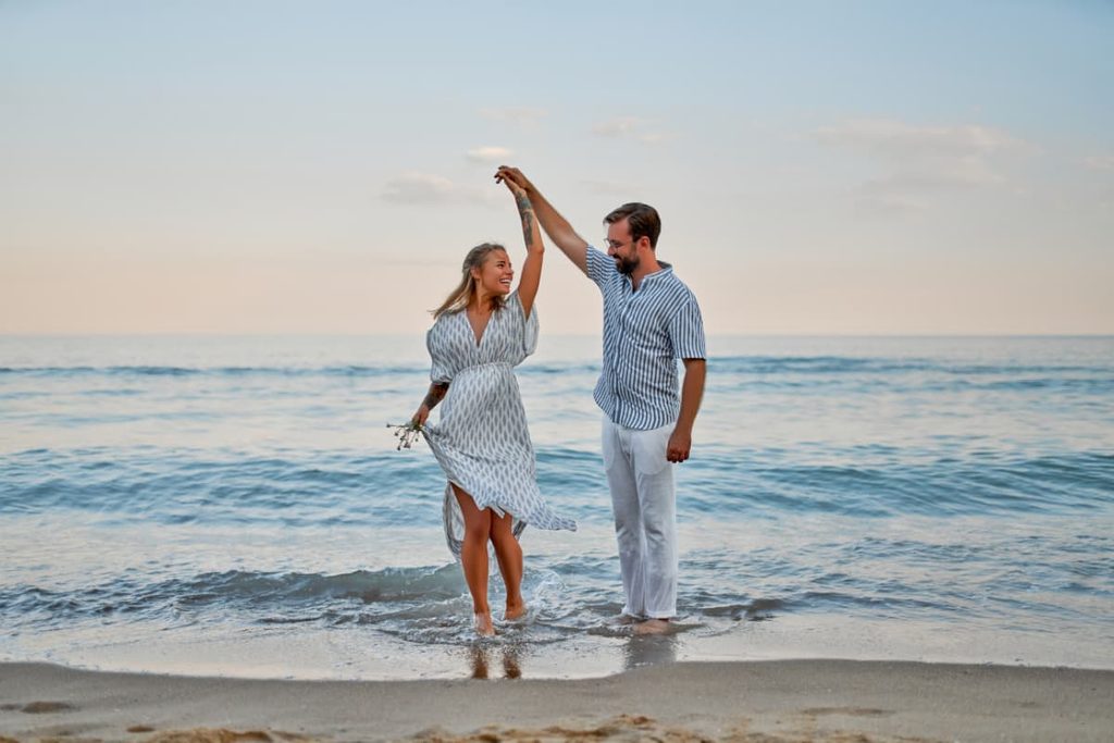 how to rebuild broken trust in a relationship  ( tips)