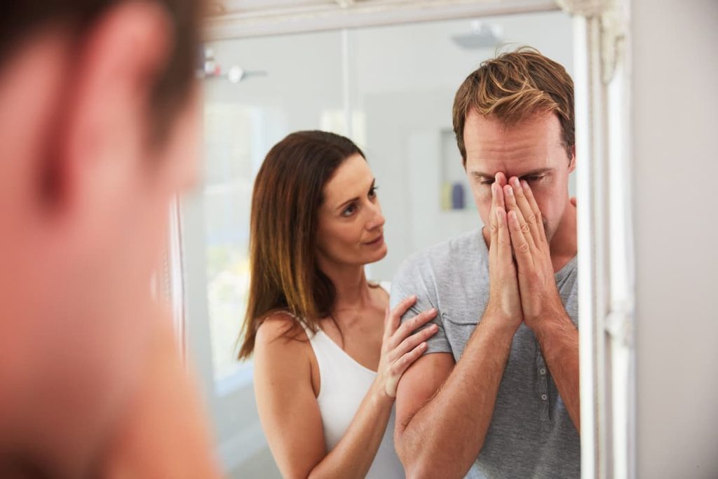 signs your low self-esteem is ruining your relationship -men with low self-esteem
 