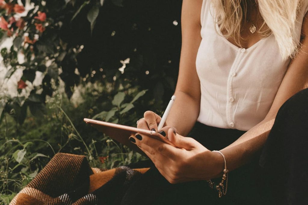 limiting beliefs journal prompts